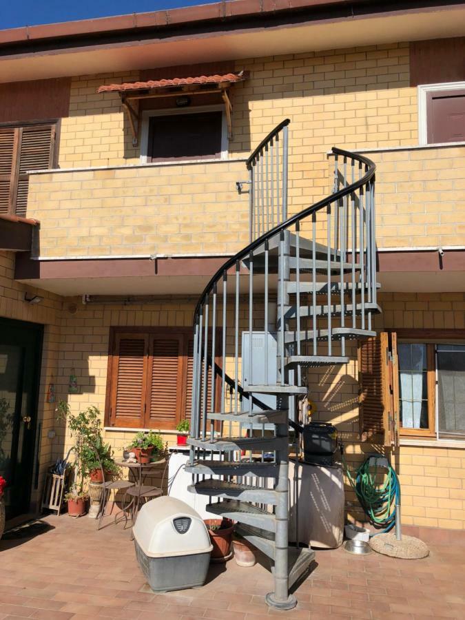 Your Home Фьюмичино Экстерьер фото